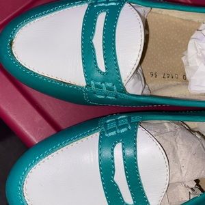 More Pics of Gucci Shoes